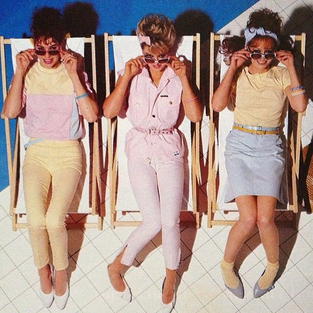 Foto vintage resolusi rendah sebelum restorasi